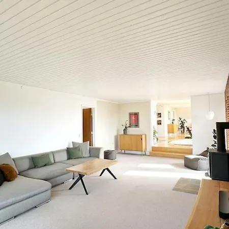 206 Kvm Og Havudsigt Villa